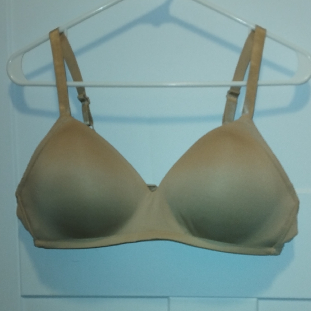 Ellen Tracy Cream Intimates & Sleepwear